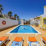 Villa Algarhb By *